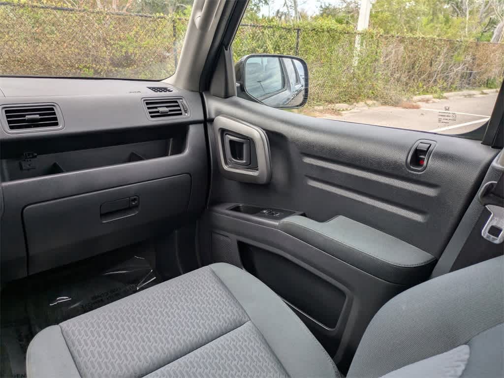 Thumbnail: 2014 Honda Ridgeline - 19