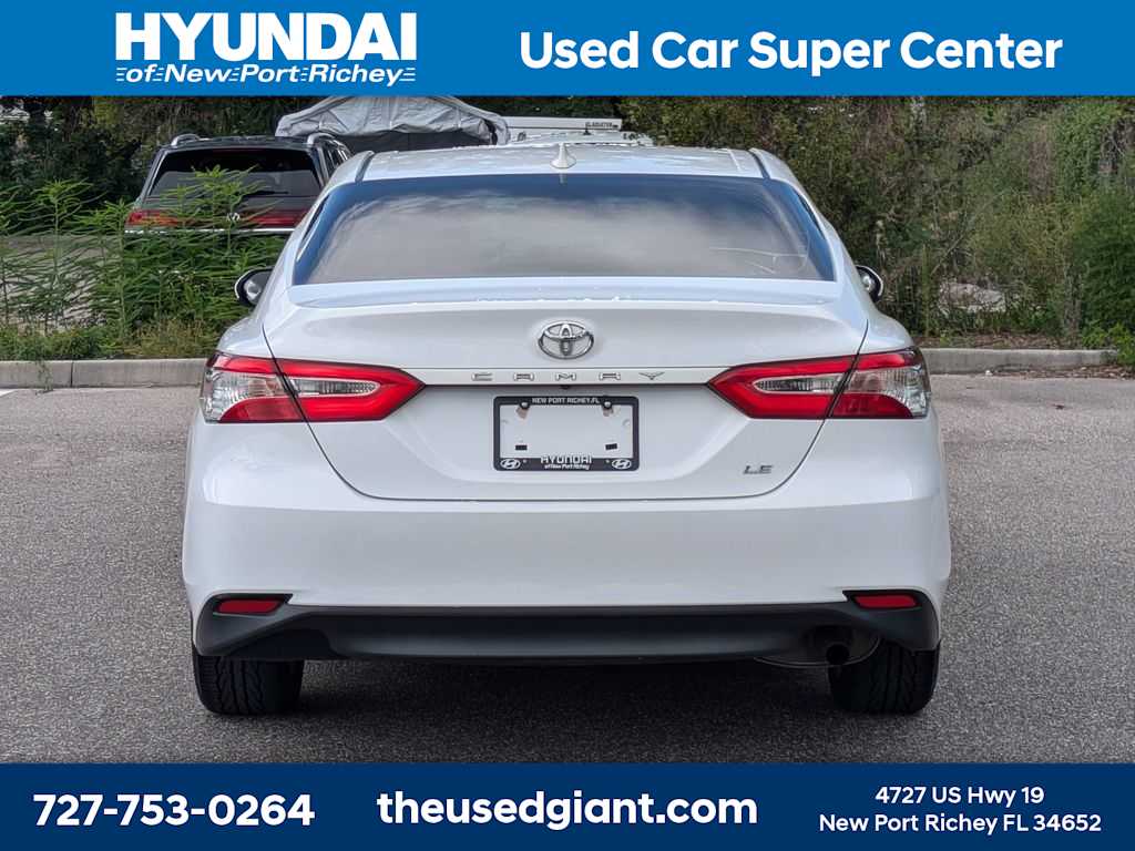 Thumbnail: 2019 Toyota Camry - 4