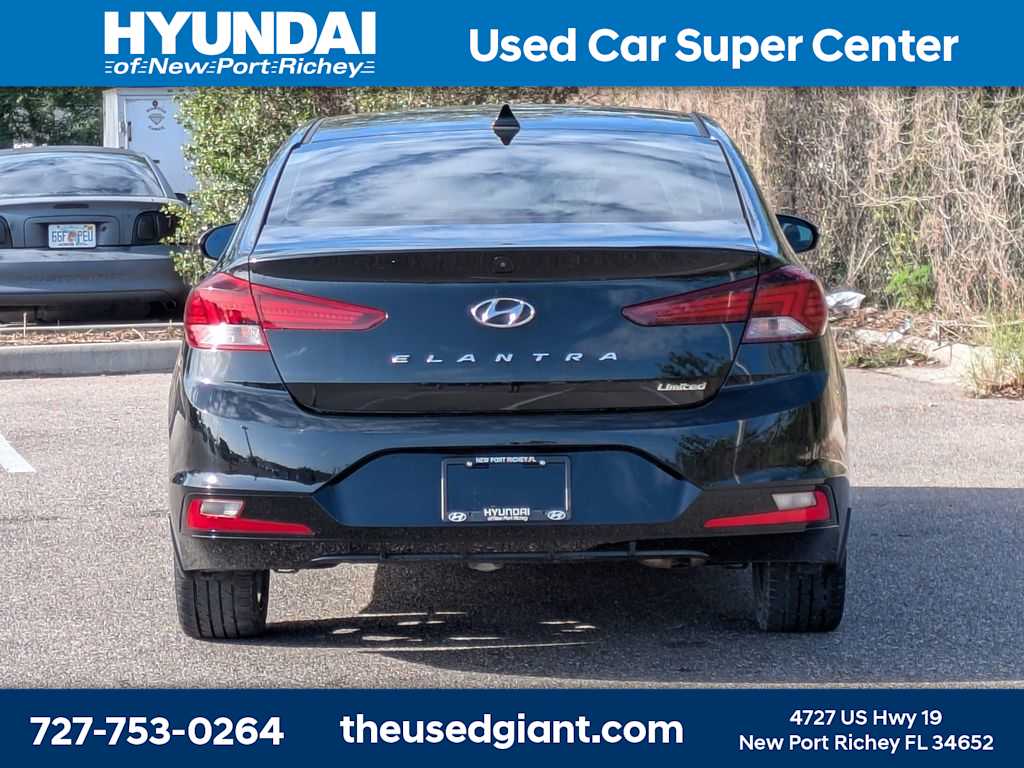 Thumbnail: 2020 Hyundai Elantra - 4