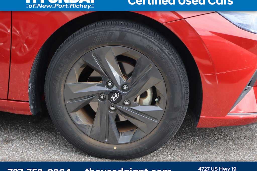 2021 Hyundai Elantra SEL 5