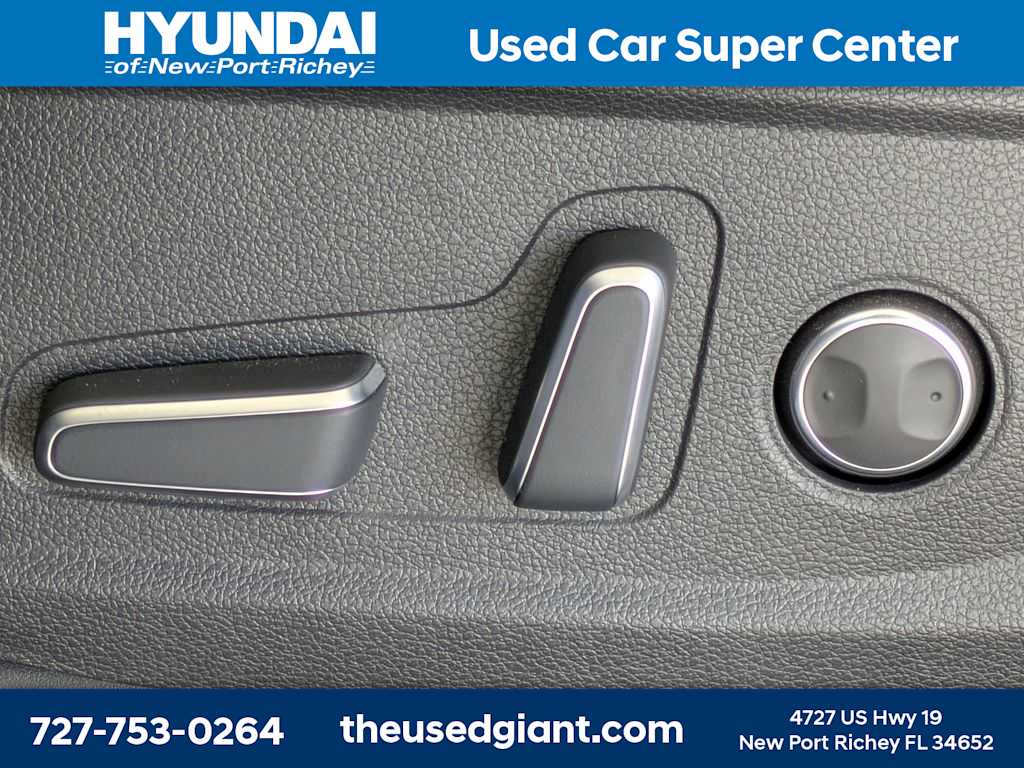 Thumbnail: 2024 Hyundai Palisade - 26