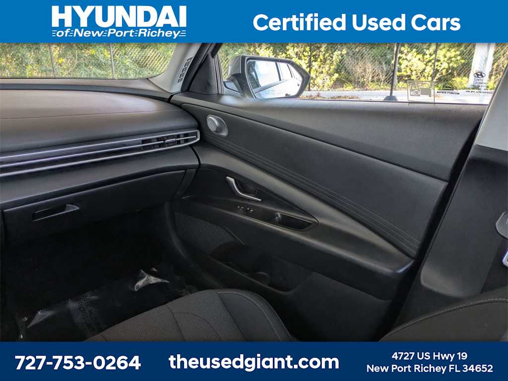 Thumbnail: 2021 Hyundai Elantra - 15