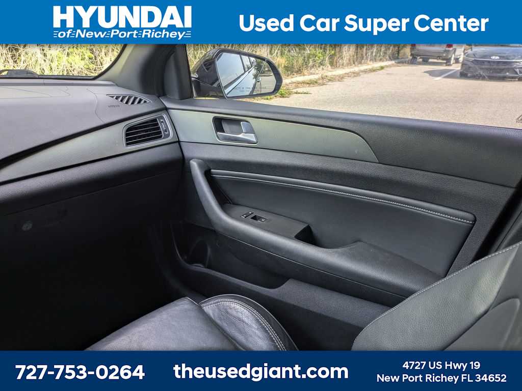 Thumbnail: 2015 Hyundai Sonata - 19
