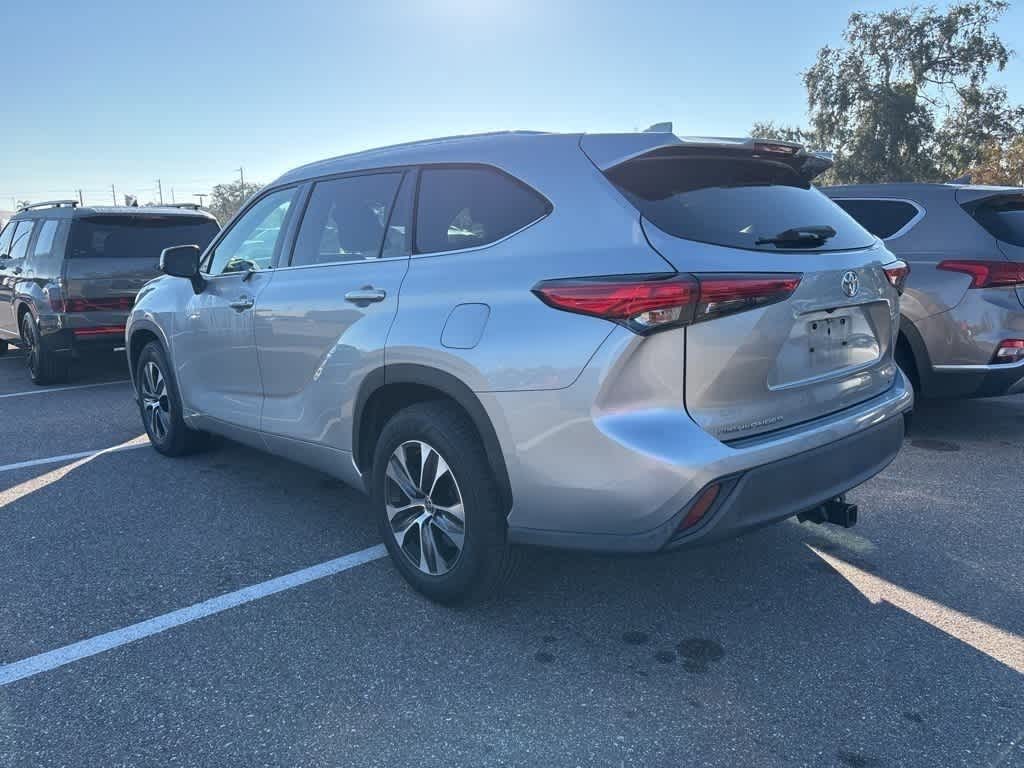 Thumbnail: 2021 Toyota Highlander - 2