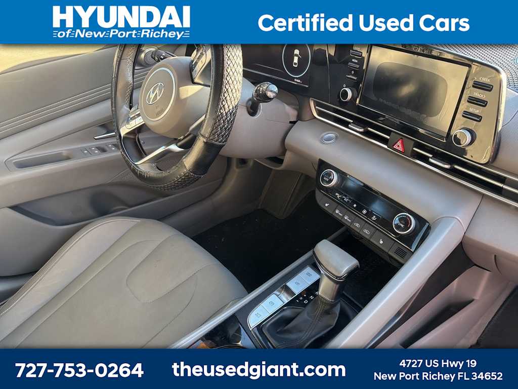 Thumbnail: 2022 Hyundai Elantra - 6