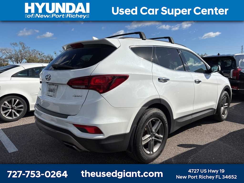 Thumbnail: 2018 Hyundai Santa Fe - 3