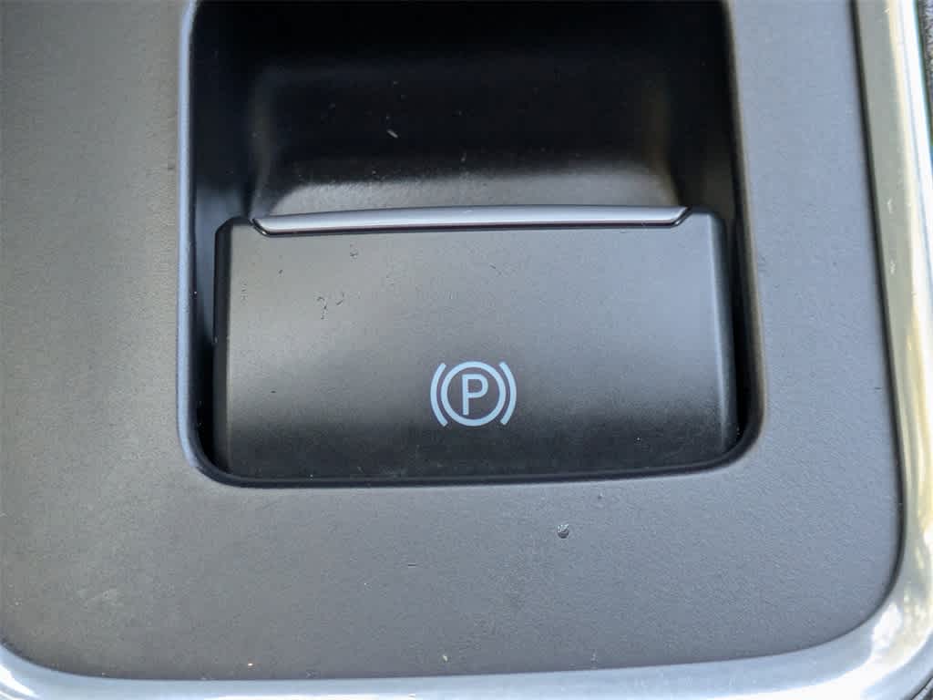 Thumbnail: 2017 Ford Escape - 29