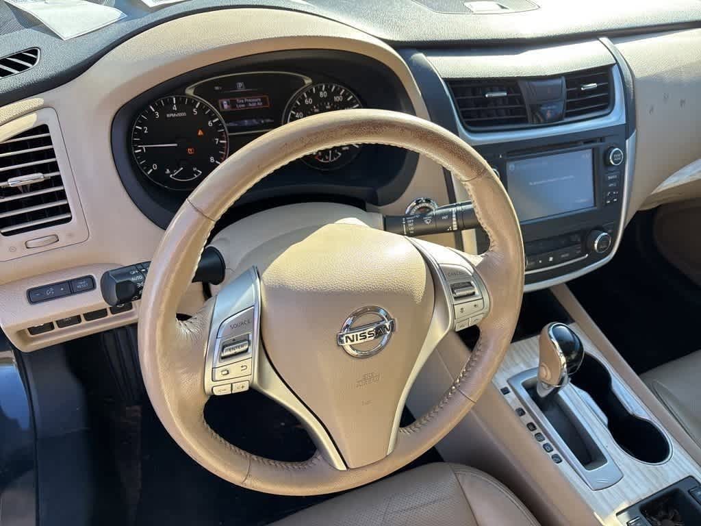 Thumbnail: 2016 Nissan Altima - 12