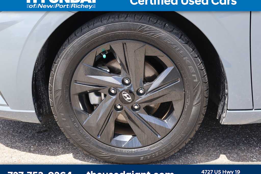 2023 Hyundai Elantra SEL 9