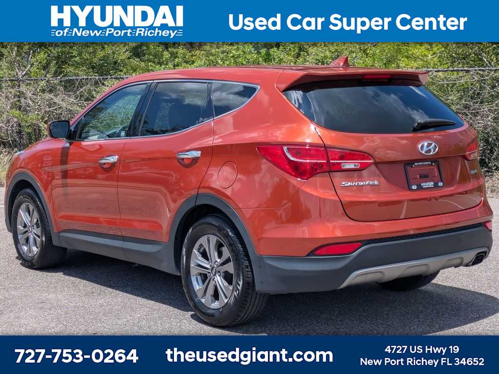 Thumbnail: 2016 Hyundai Santa Fe - 3