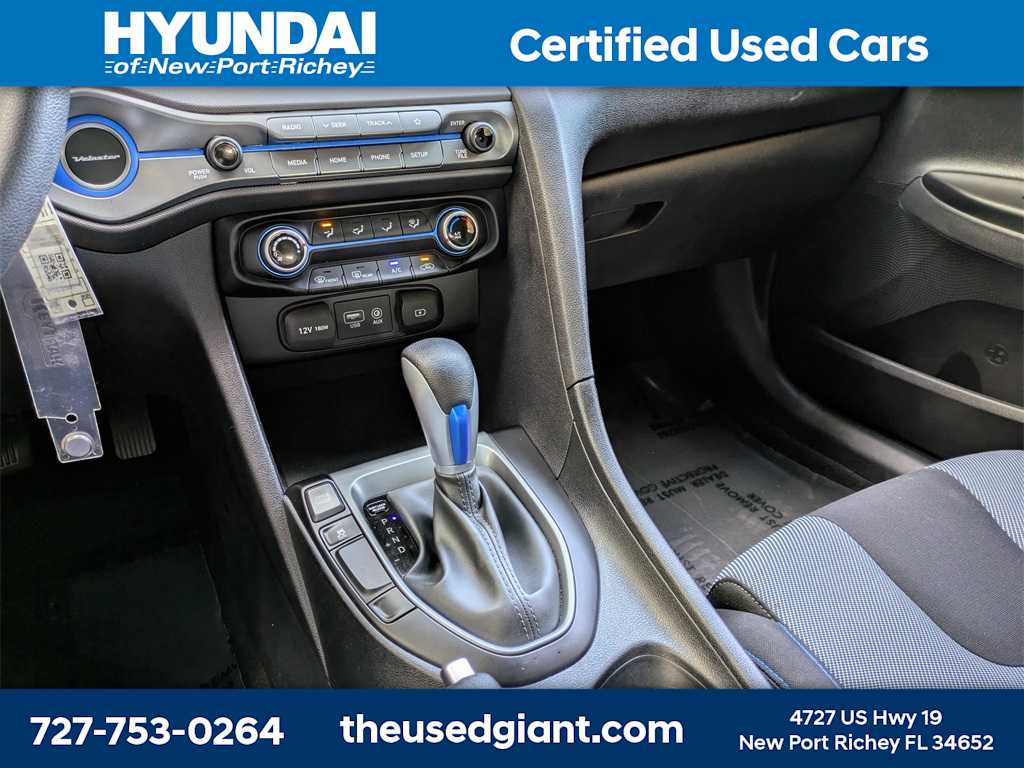 Thumbnail: 2019 Hyundai Veloster - 21