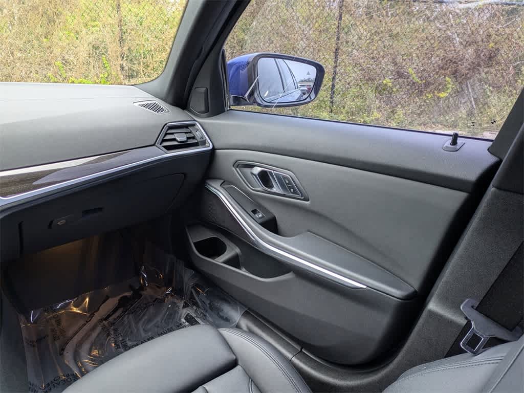 Thumbnail: 2020 BMW 3 Series - 17