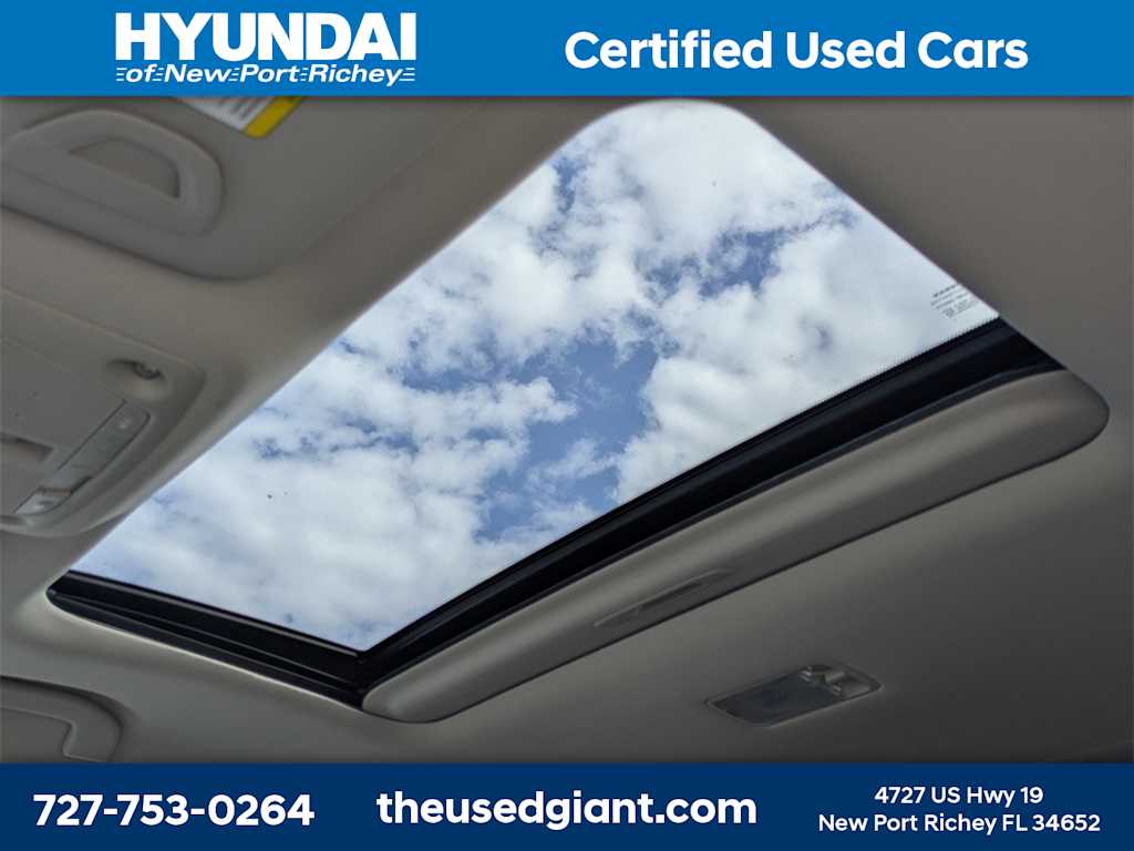 Thumbnail: 2018 Nissan Rogue Sport - 24