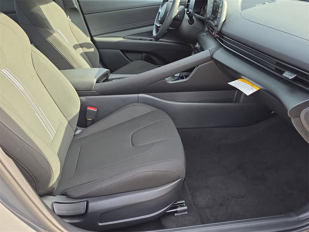 Thumbnail: 2026 Hyundai Elantra - 21