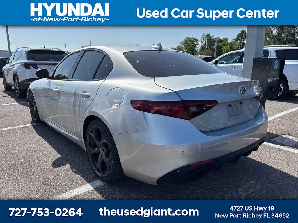 Thumbnail: 2019 Alfa Romeo Giulia - 2