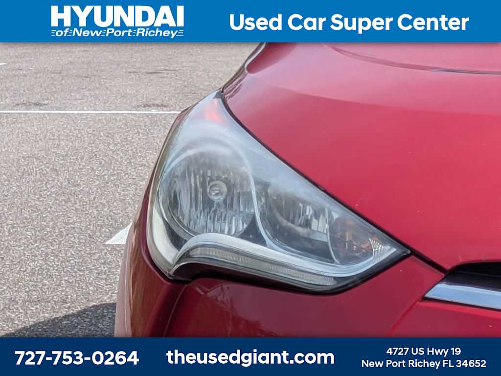 Thumbnail: 2012 Hyundai Veloster - 9