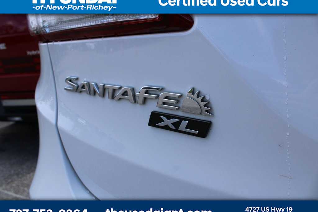 Thumbnail: 2019 Hyundai Santa Fe - 11