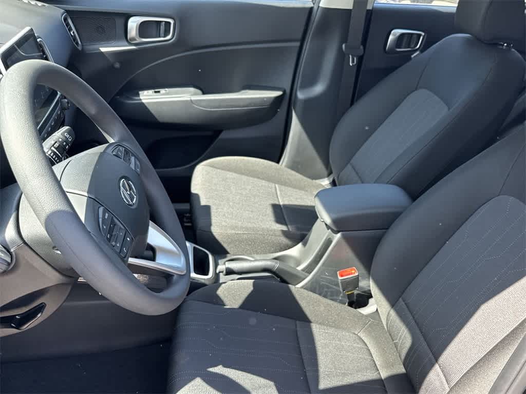 Thumbnail: 2025 Hyundai Venue - 15