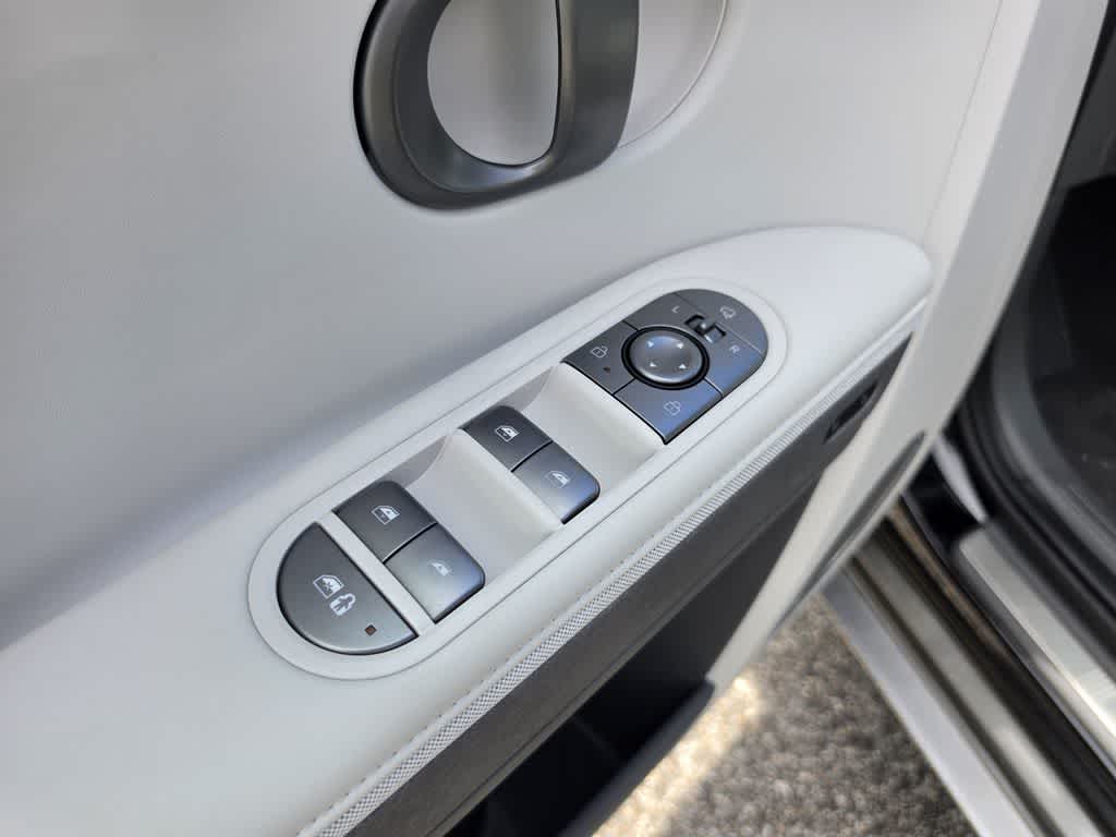 Thumbnail: 2026 Hyundai Ioniq 5 - 16