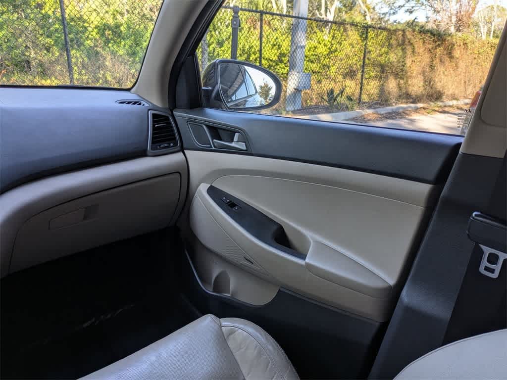 Thumbnail: 2018 Hyundai Tucson - 18