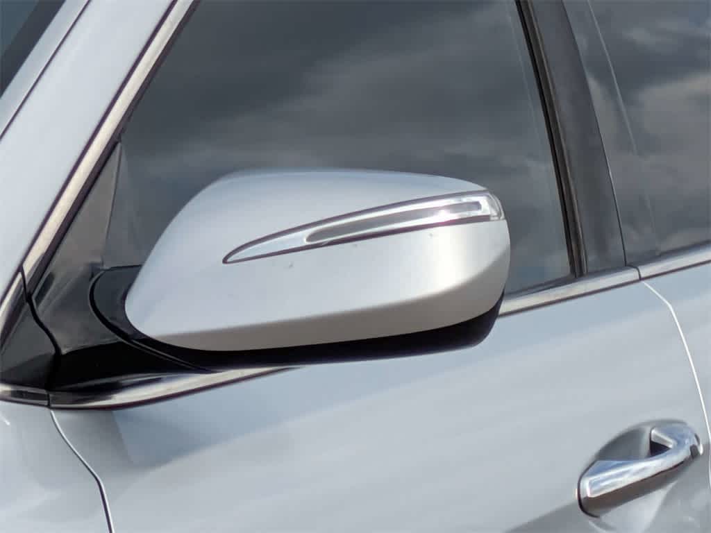 Thumbnail: 2016 Hyundai Santa Fe - 11