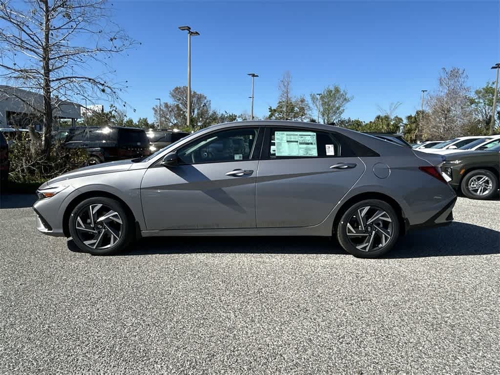 Thumbnail: 2025 Hyundai Elantra - 2