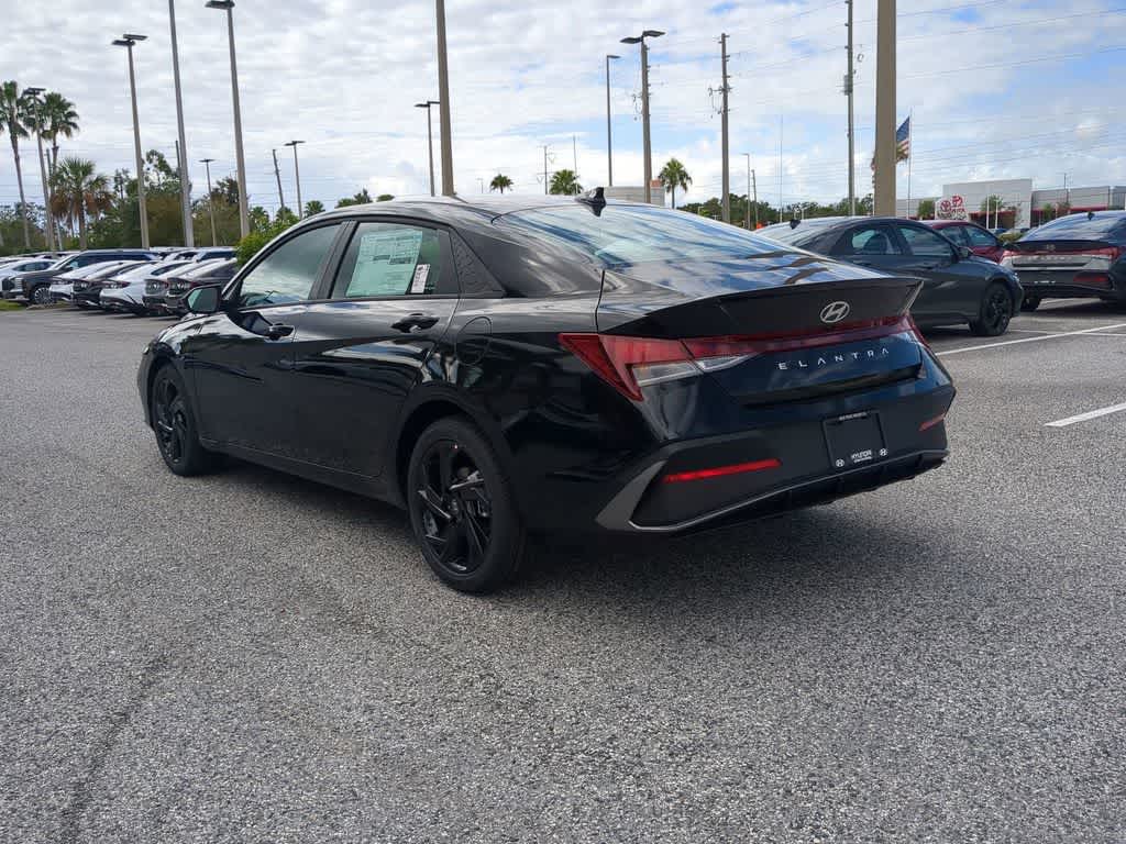 Thumbnail: 2026 Hyundai Elantra - 4