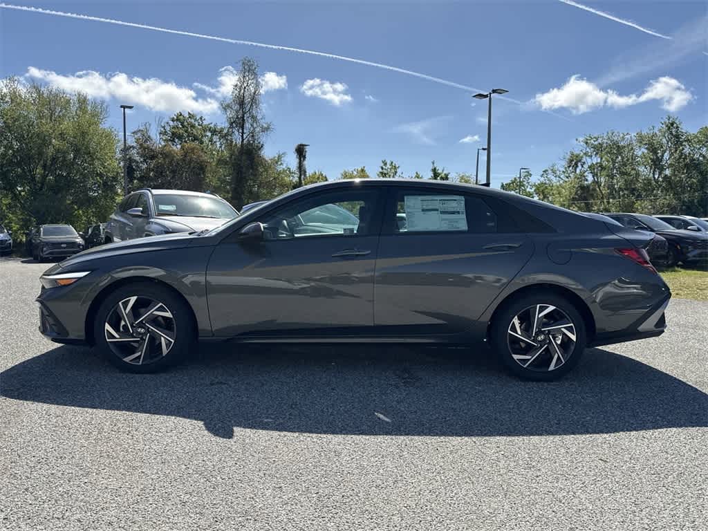 Thumbnail: 2025 Hyundai Elantra - 2