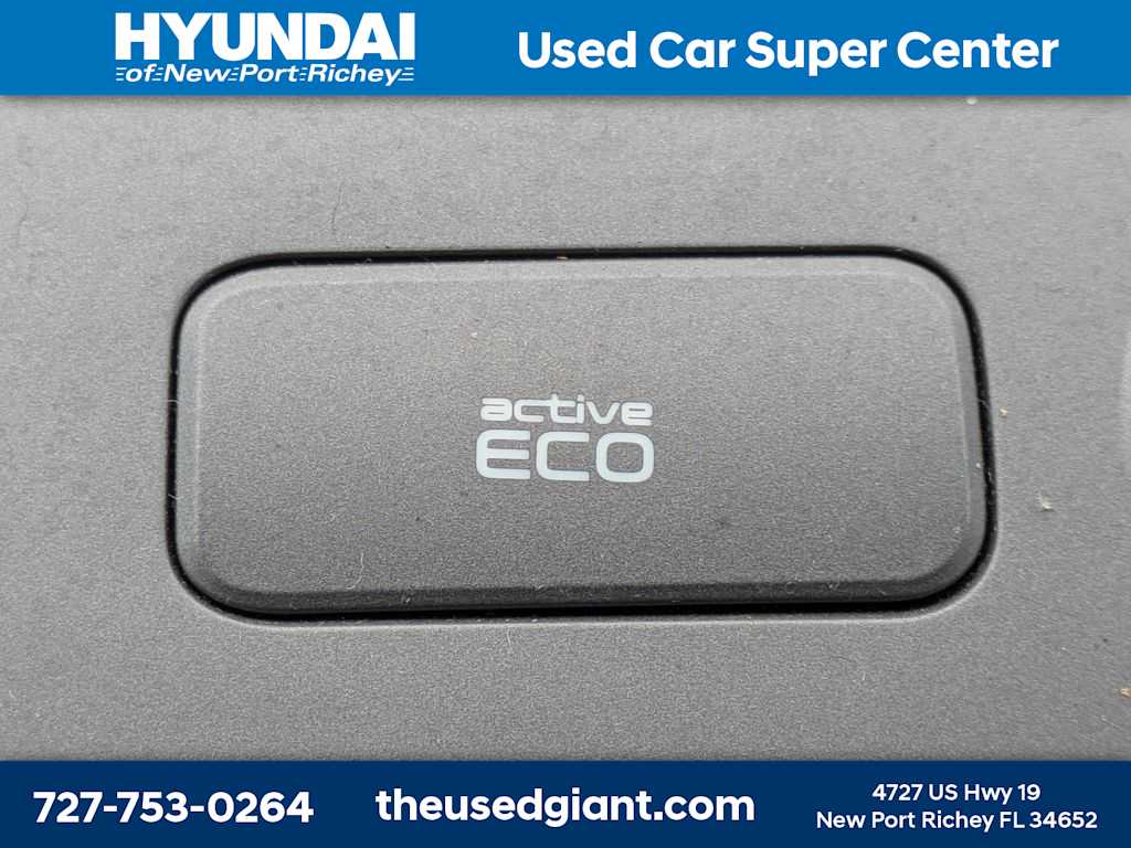 Thumbnail: 2012 Kia Soul - 21