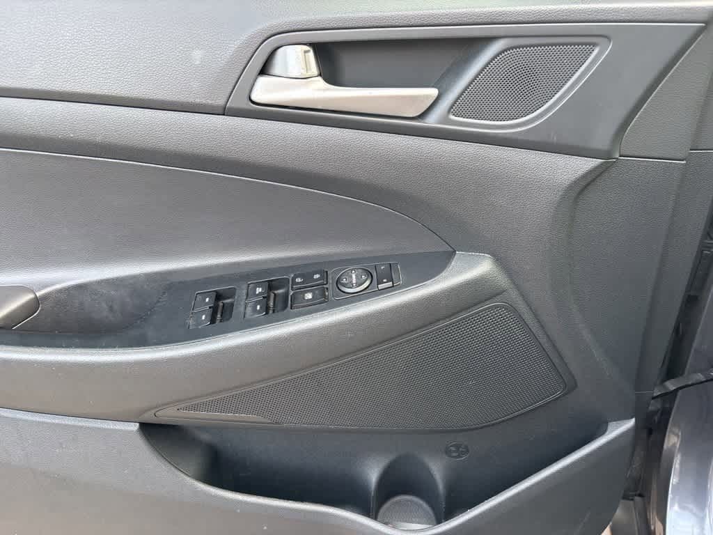 Thumbnail: 2021 Hyundai Tucson - 9