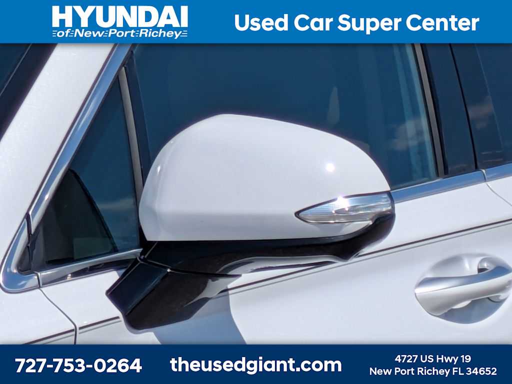 Thumbnail: 2023 Hyundai Santa Fe - 11