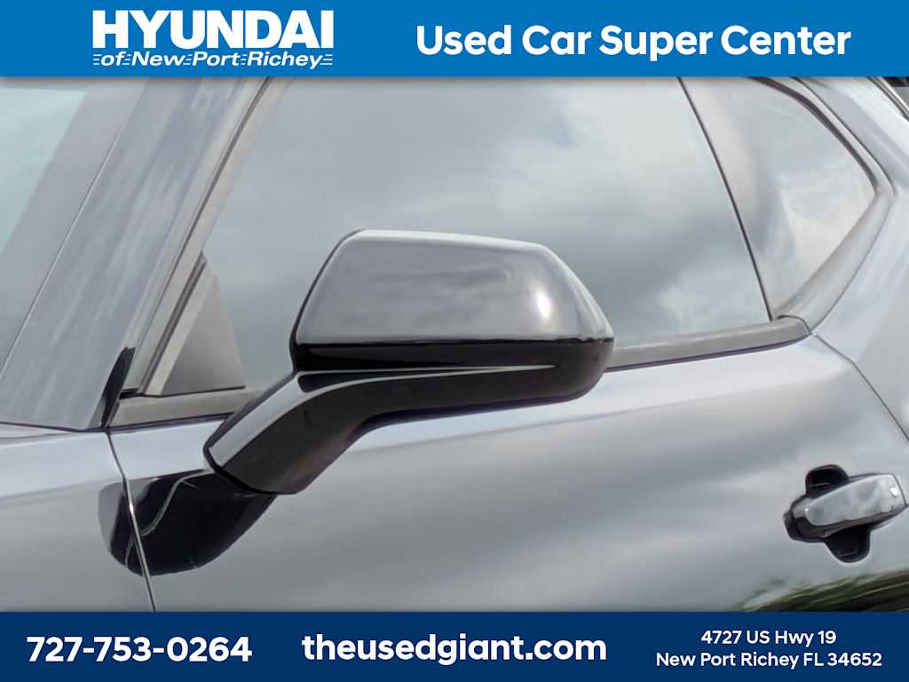 Thumbnail: 2019 Chevrolet Camaro - 11