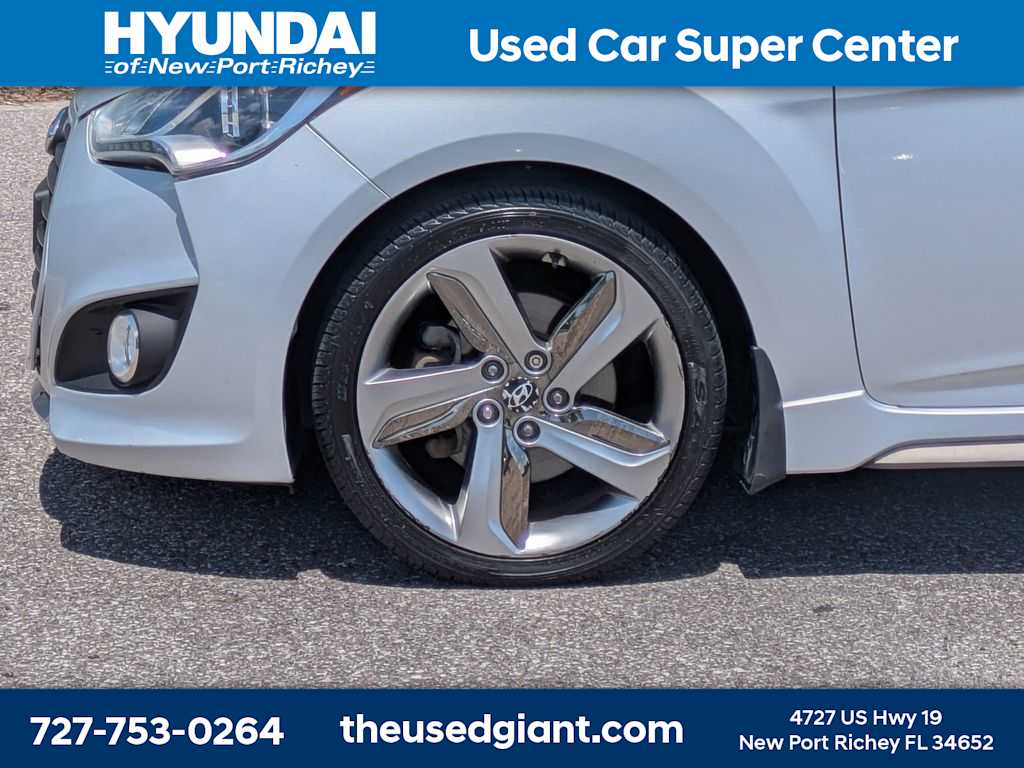 Thumbnail: 2013 Hyundai Veloster - 10