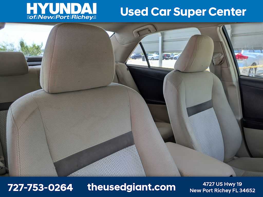 Thumbnail: 2012 Toyota Camry - 6