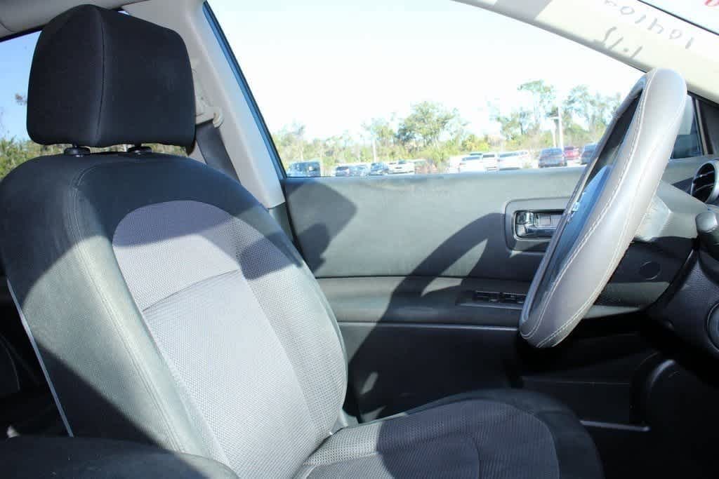 Thumbnail: 2013 Nissan Rogue - 8