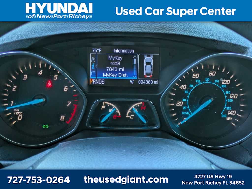 Thumbnail: 2015 Ford Escape - 32