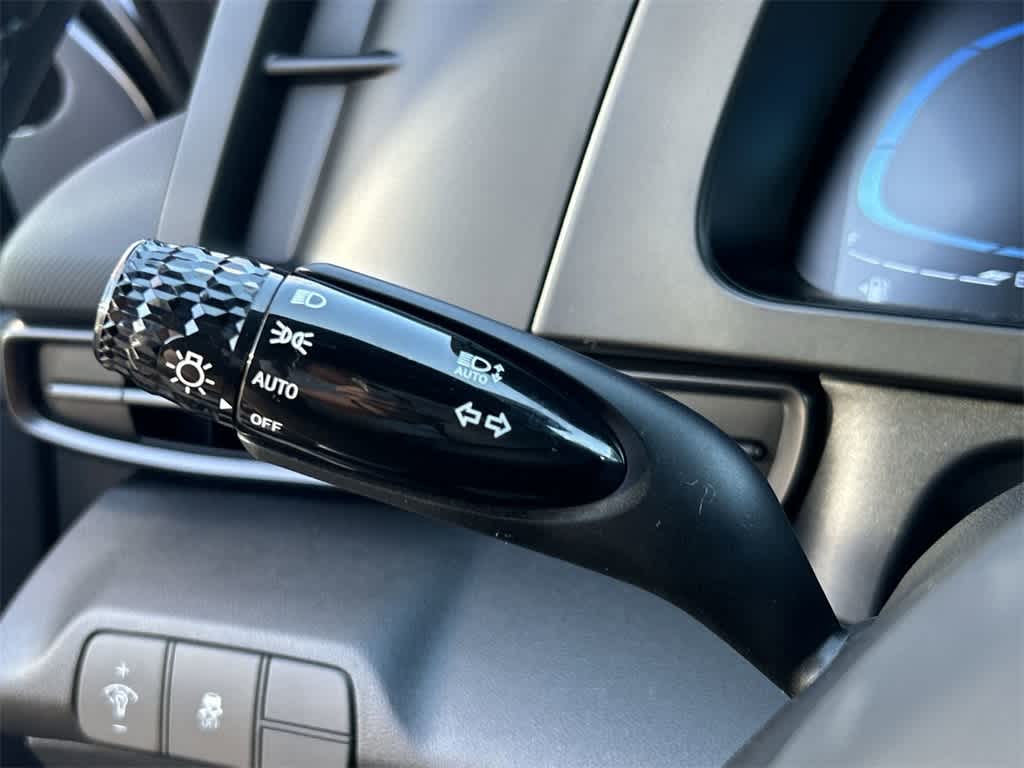 2025 Hyundai Elantra Sport 24
