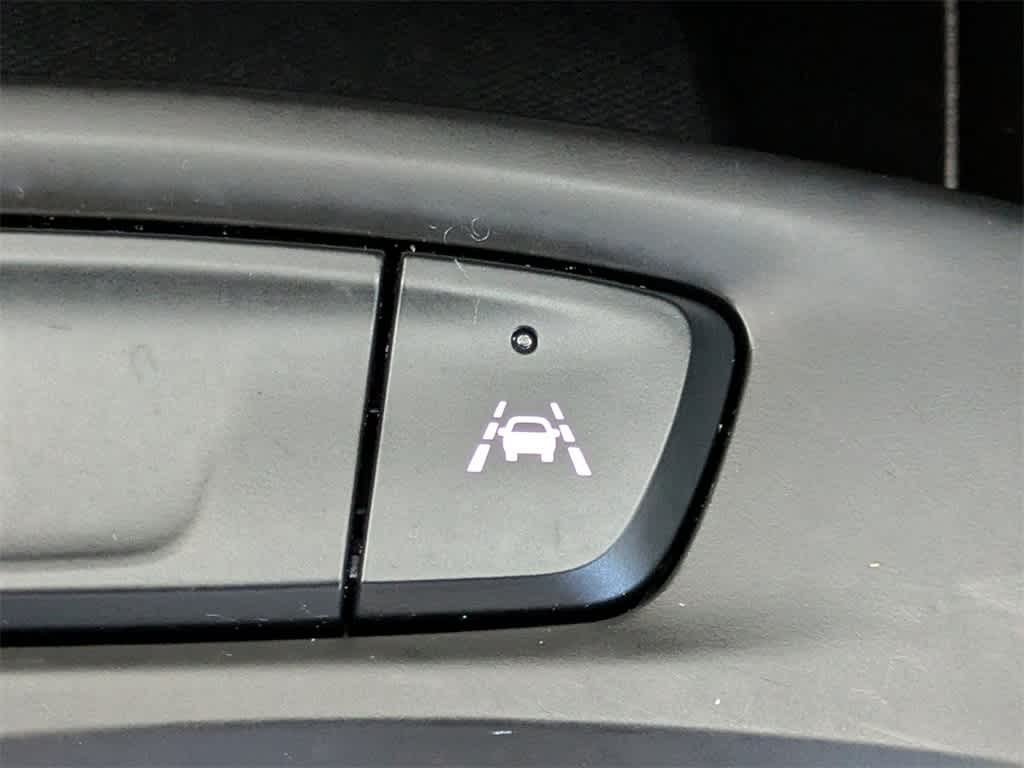 Thumbnail: 2024 Chevrolet Trax - 25