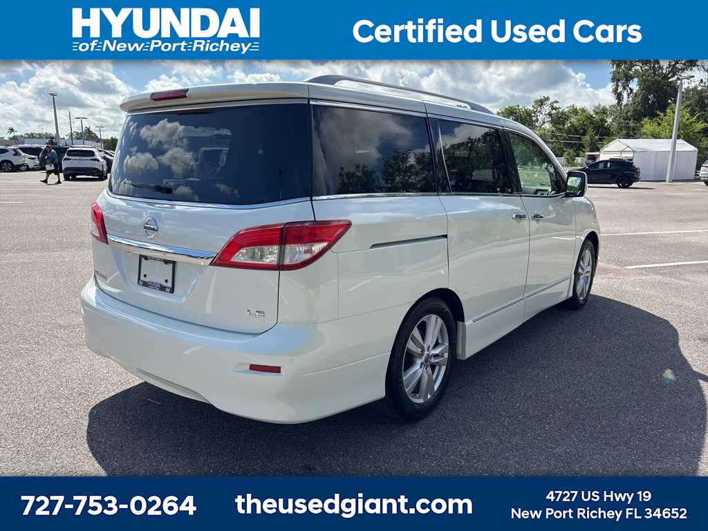 Thumbnail: 2012 Nissan Quest - 5