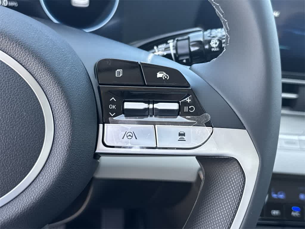 Thumbnail: 2025 Hyundai Elantra - 24