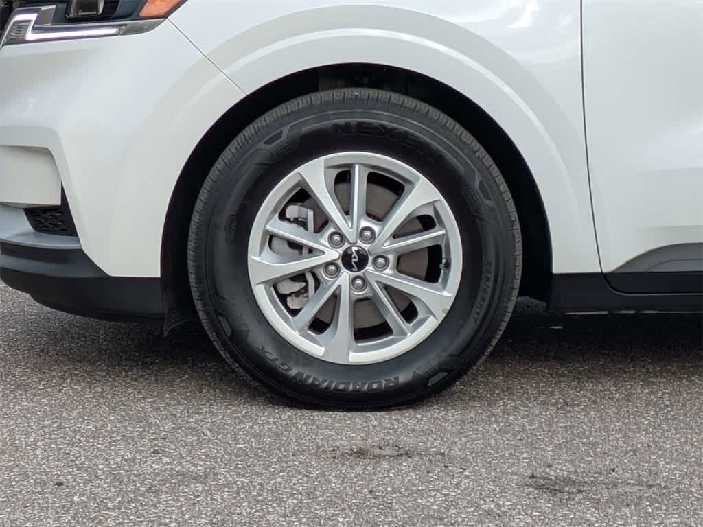 Thumbnail: 2024 Kia Carnival - 10