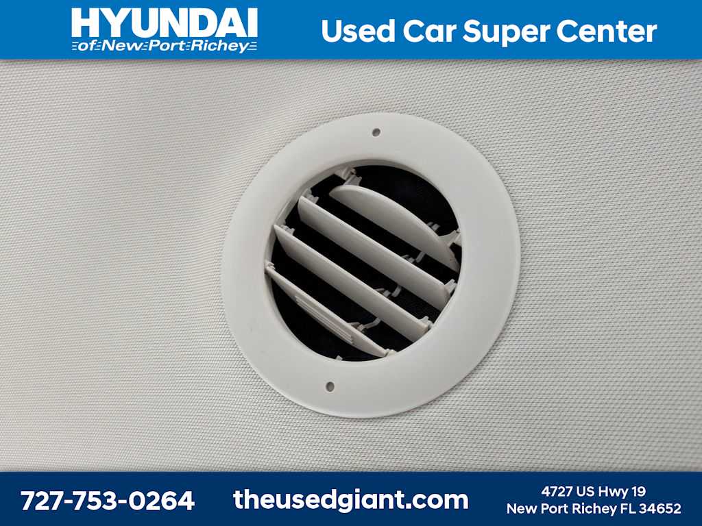 Thumbnail: 2021 Ford Explorer - 17