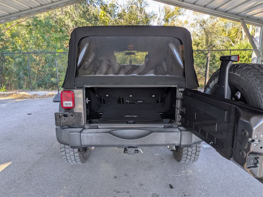 Thumbnail: 2017 Jeep Wrangler - 12