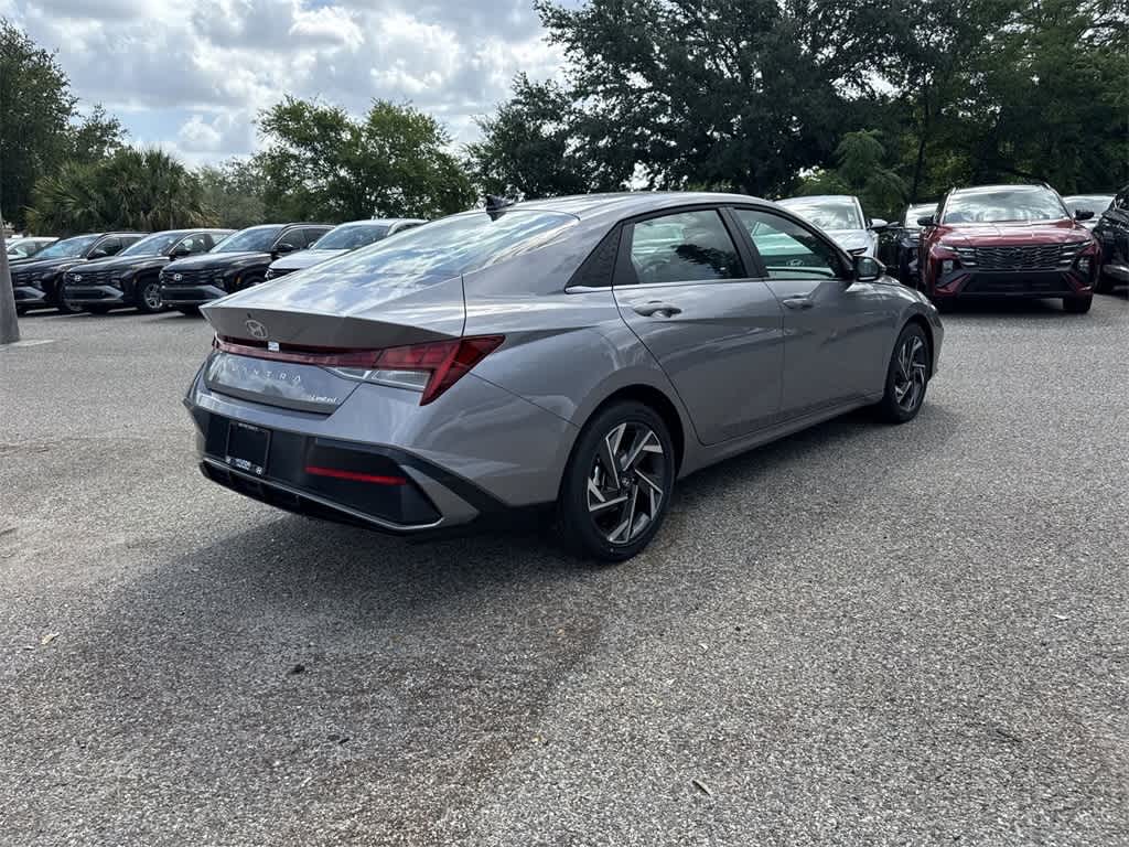 Thumbnail: 2025 Hyundai Elantra - 5