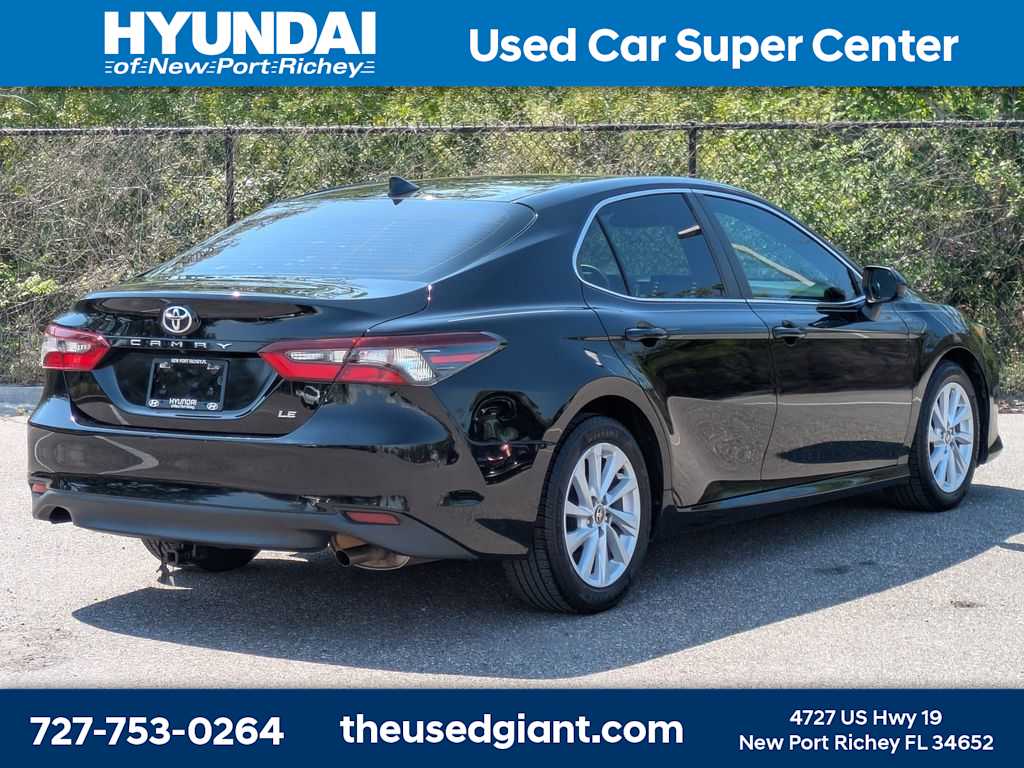 Thumbnail: 2022 Toyota Camry - 5