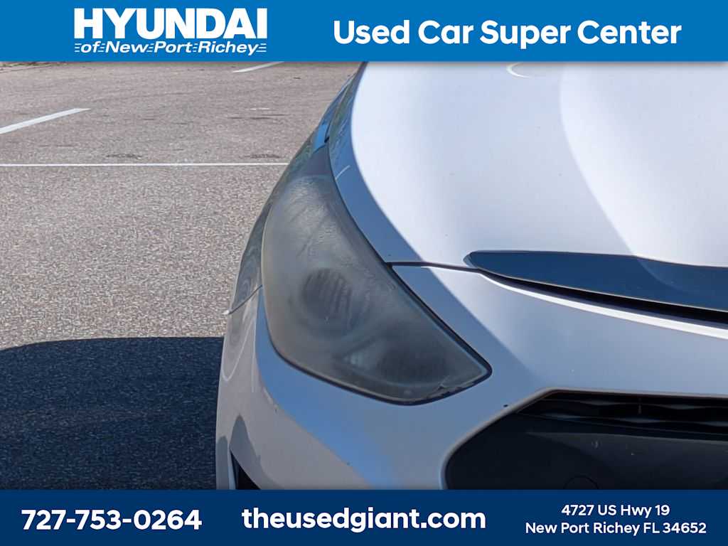 Thumbnail: 2013 Hyundai Sonata - 9