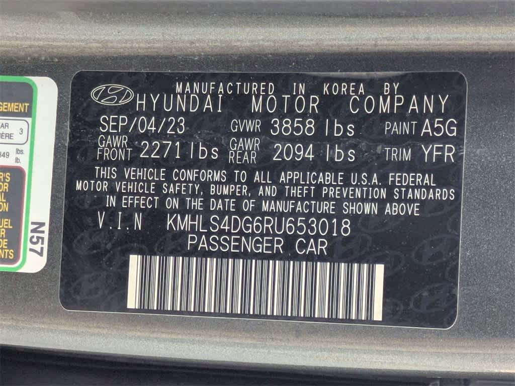 Thumbnail: 2024 Hyundai Elantra - 32