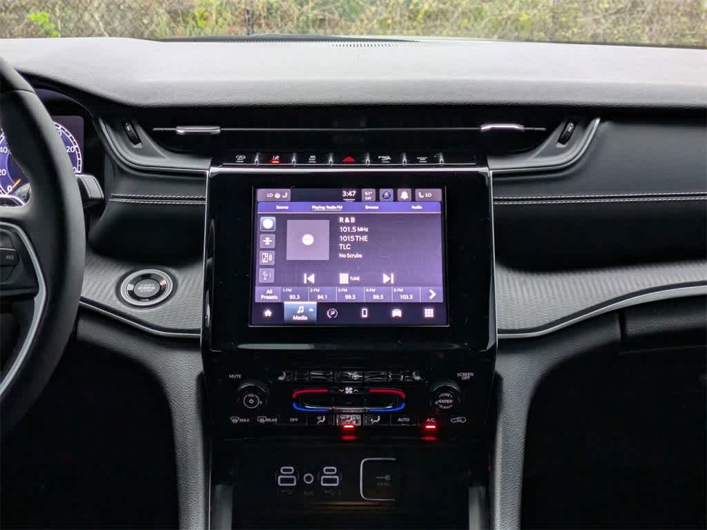 Thumbnail: 2023 Jeep Grand Cherokee L - 24