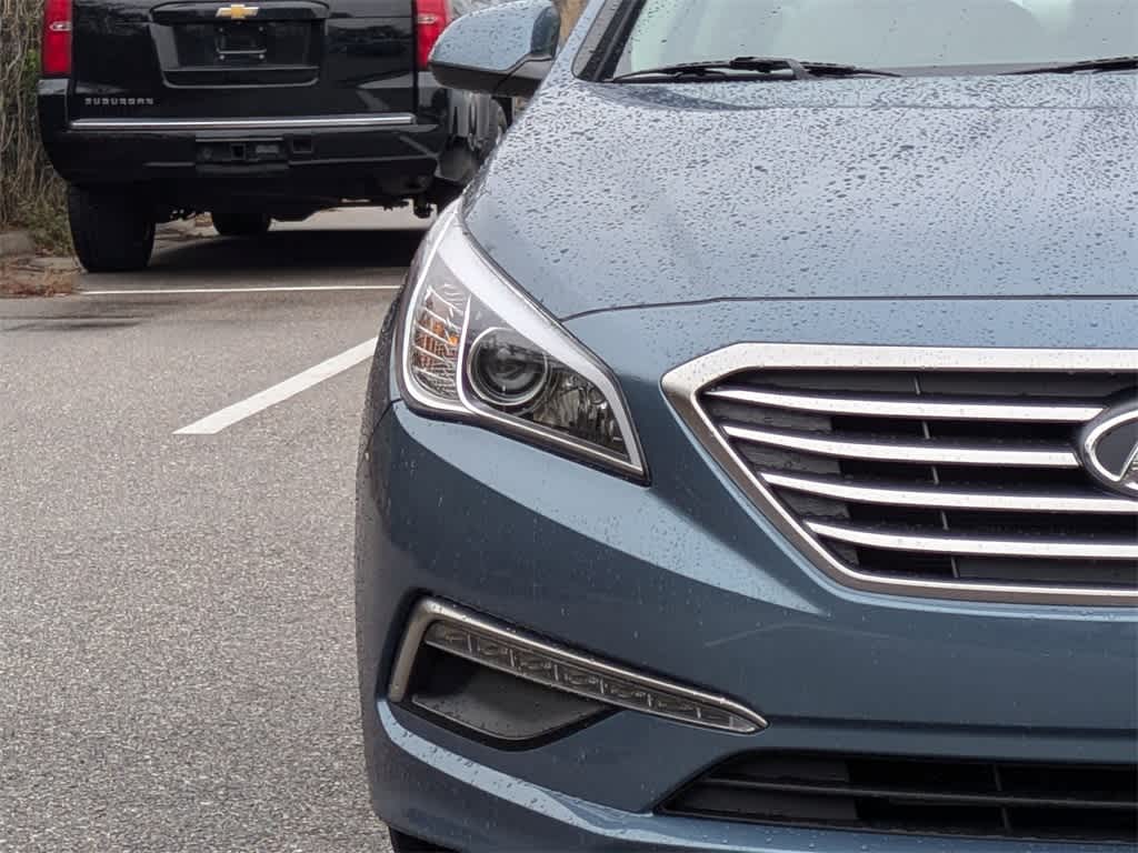 Thumbnail: 2015 Hyundai Sonata - 9