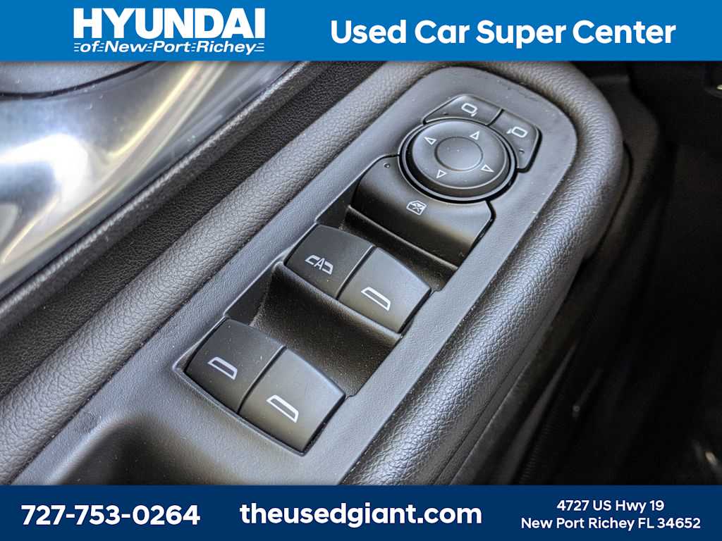 Thumbnail: 2022 GMC Terrain - 37